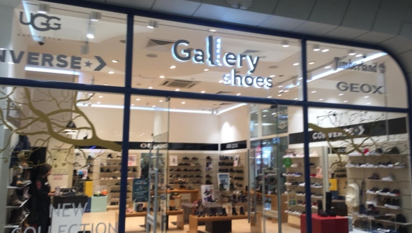 Магазин Gallery Shoes, г. Воронеж, ТЦ Галерея Чижова - проход 180 см