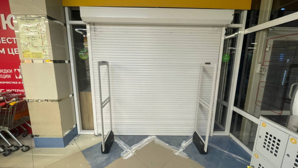 Гипермаркет Абсолют, г. Иркутск, ул. Братская 2/1 - проход 230 см