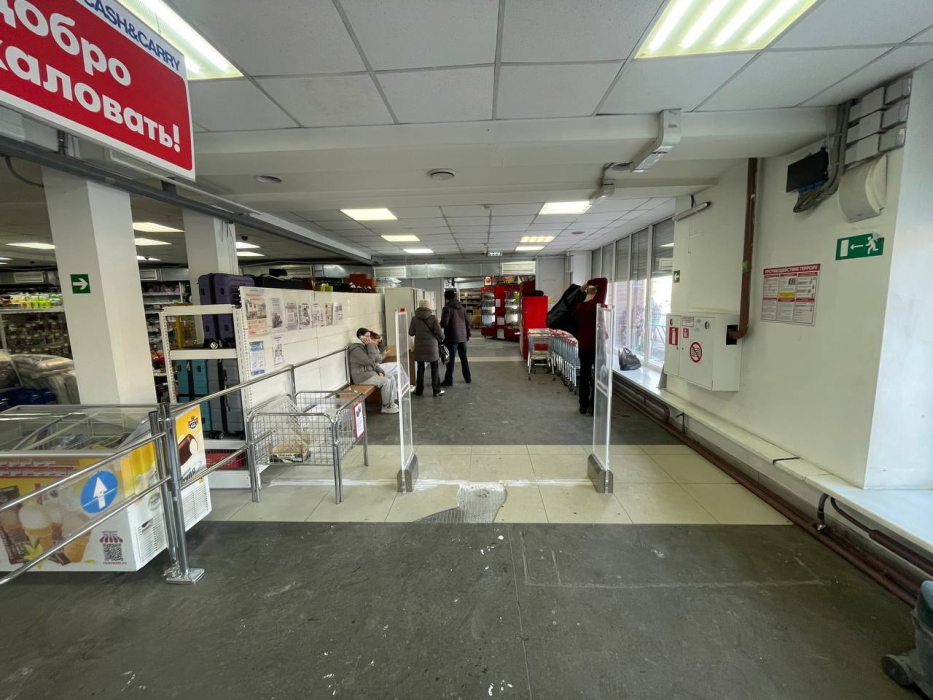 Гипермаркет Абсолют, Иркутская область, Усолье-Сибирское, пр-кт Комсомольский 58А - проход 3 метра3