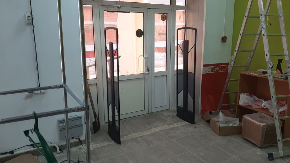 Секонд-хенд Лондон, г. Белгород, ул. Щорса 54 - проход 140 см1