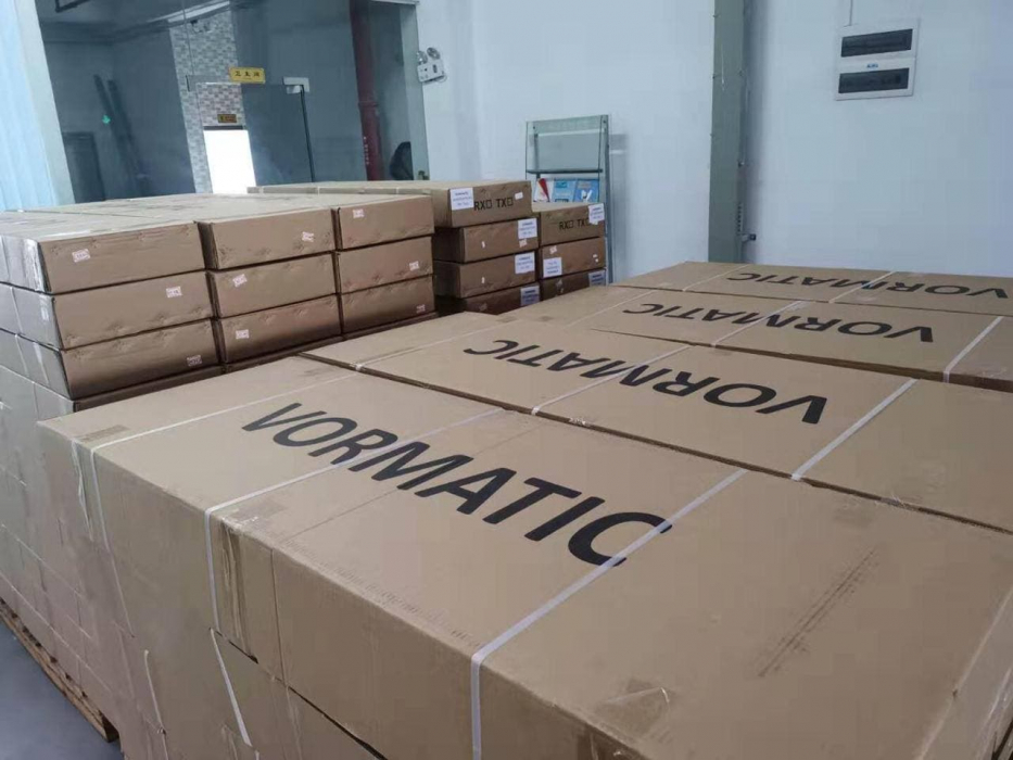Упаковка товаров VORMATIC и доставка морским контейнером в Россию2
