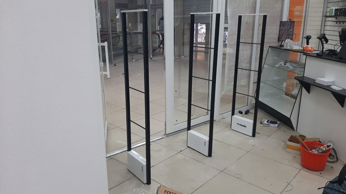 Магазин Смешные Цены, г. Воронеж, ТЦ Европа - проход 2 метра0