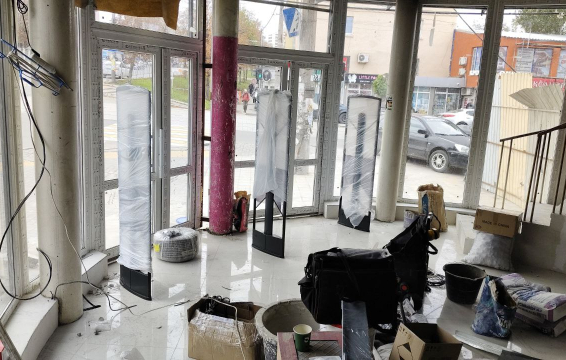 Магазин JOYMISS, г. Мариуполь, проспект Металлургов 64 - проход 3 метра